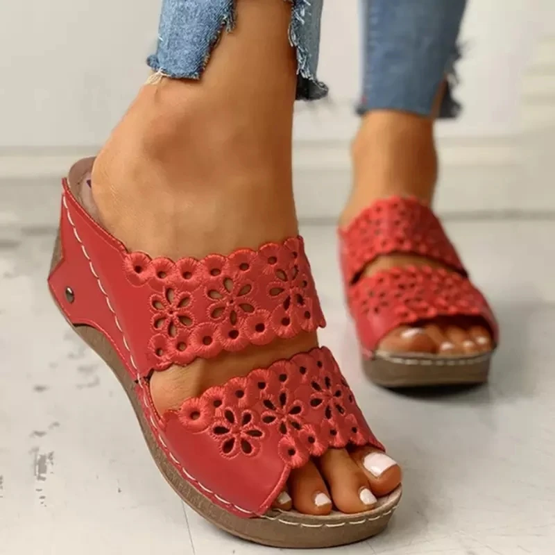 Zuecos de Cuña de Goma con Aberturas para Mujer