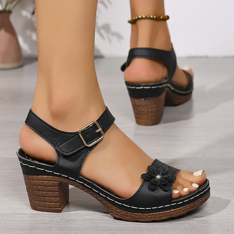 Sandalias de Tacón Bajo con Flor Decorativa para Mujer